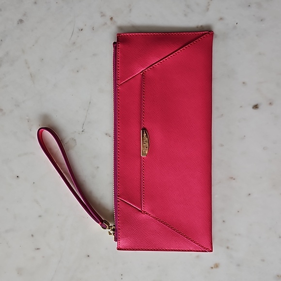 henri bendel Handbags - Henri Bendel Pink West 57th Travel Wristlet